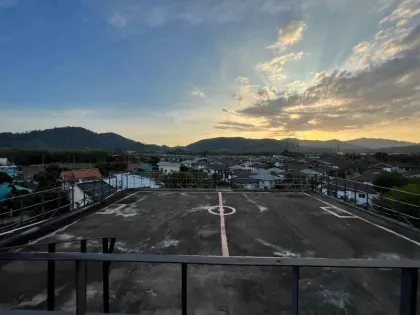 3.5-Story Detached Villa with Rooftop Terrace in Koh Kaew, Phuket