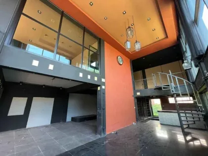 3.5-Story Detached Villa with Rooftop Terrace in Koh Kaew, Phuket