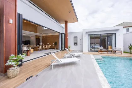 Villa Moderne avec Piscine Privée et 3 Chambres à Rawai