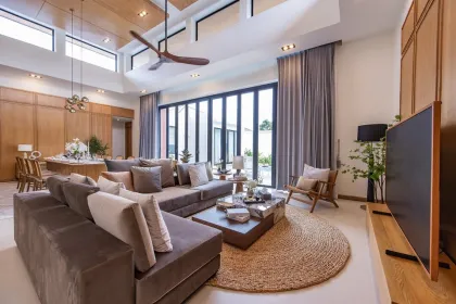 Villa Moderna con Piscina Privada en Exclusiva Urbanización Rawai
