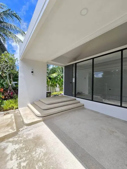 3-Bedroom 3-Bathroom Pool Villa Near British International School Phuket