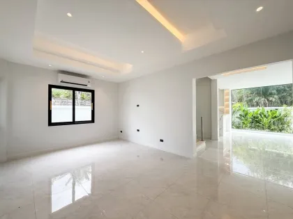 4-Bedroom Private Pool Villa Near Phuket Town