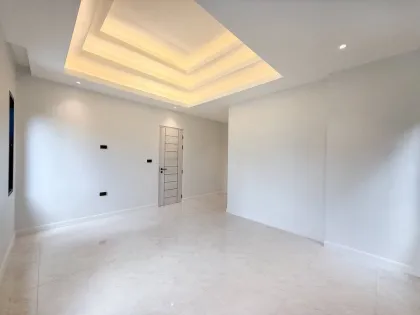 4-Bedroom Private Pool Villa Near Phuket Town