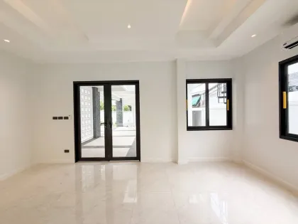 4-Bedroom Private Pool Villa Near Phuket Town
