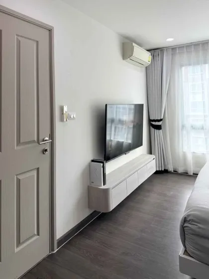 Condo zum Verkauf im Dcondo Mine, Kathu - 2 Schlafzimmer, 2 Badezimmer mit Poolblick