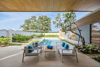 Villa de lujo de 4 dormitorios con piscina privada en Kamala
