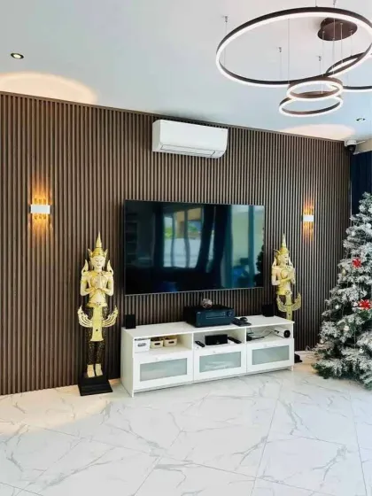 Villa Moderna de 4 Habitaciones con Piscina Privada en Rawai