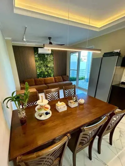 Villa Moderna de 4 Habitaciones con Piscina Privada en Rawai