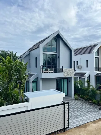 Modern 2-Bedroom Villa with Private Pool & Rooftop Terrace