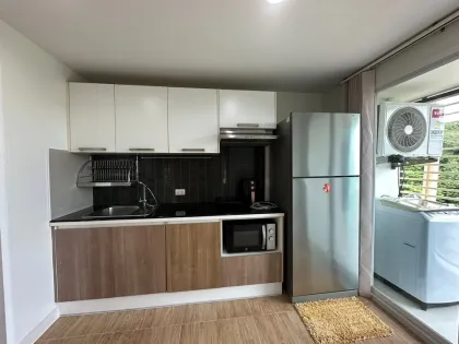Appartement d'angle 2 chambres au Plus Condo 2, Kathu-Patong