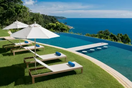 Villa Cascade : Propriété ultra-luxueuse en bord de mer à Kamala, Phuket