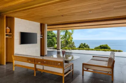 Villa Cascade : Propriété ultra-luxueuse en bord de mer à Kamala, Phuket