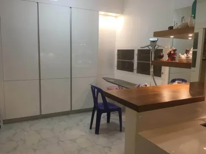 Villa de 4 dormitorios y 3 baños cerca de BCIS en Chalong