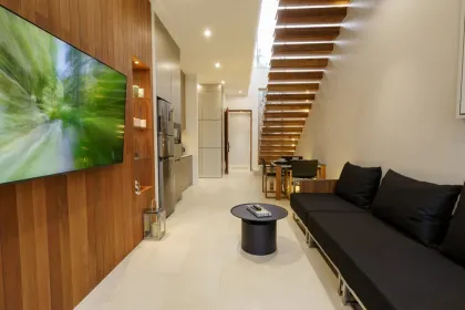 Villa Moderna de 3 Habitaciones con Piscina en The Trinity Village, Thalang