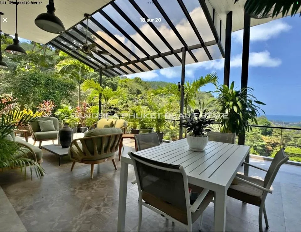 เพนต์เฮาส์วิวทะเล 3 ห้องนอนสวยงามที่กมลา