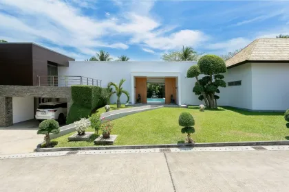 Роскошная вилла с 4 спальнями в Layan Hills Estate, Пхукет