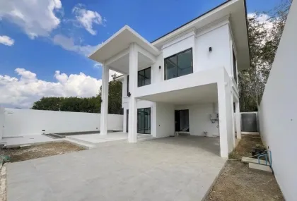 Luxury 3-Bedroom Pool Villa in Eden Estate, Thalang