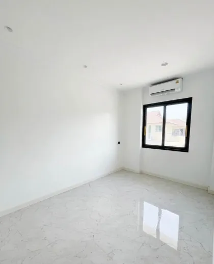 Luxury 3-Bedroom Pool Villa in Eden Estate, Thalang