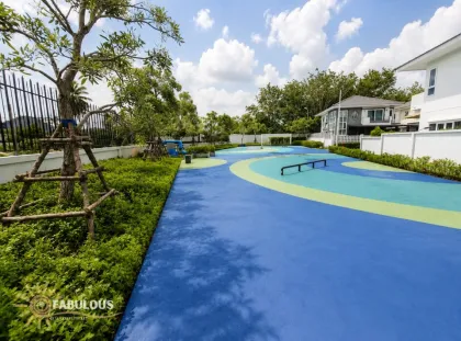 Supalai Palm Springs角落地带4卧室别墅，Bang Tao