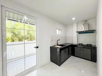 Stunning Fully Renovated Villa in Chaofa Garden Home Premier, Koh Kaew