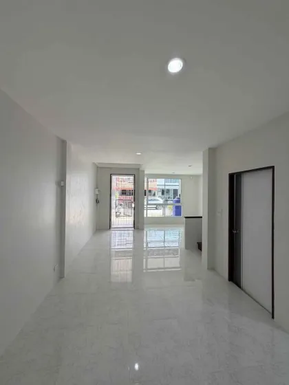 3-Bedroom, 3-Bathroom Villa for Sale in Chao Fah Garden Home 3, Koh Kaew