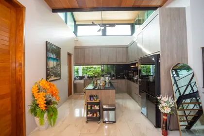 วิลล่าทรอปิคอลหรูในในหาน บ้านบัว