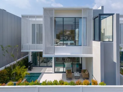 Elegant 4-Bedroom Larimar Villa with Private Pool in Chalong