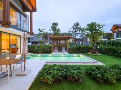 Luxus-Poolvilla mit 3-4 Schlafzimmern in Cherng Talay, Phuket