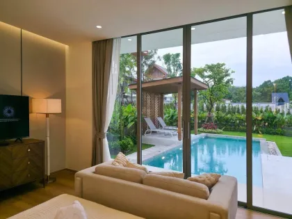 Luxus-Poolvilla mit 3-4 Schlafzimmern in Cherng Talay, Phuket