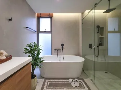 Luxus-Poolvilla mit 3-4 Schlafzimmern in Cherng Talay, Phuket