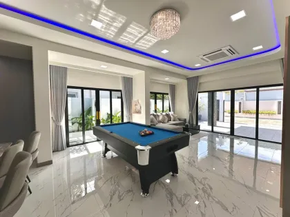 3-Schlafzimmer-Villa mit 5 Badezimmern und eigenem Pool in Thalang