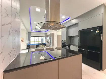 3-Schlafzimmer-Villa mit 5 Badezimmern und eigenem Pool in Thalang