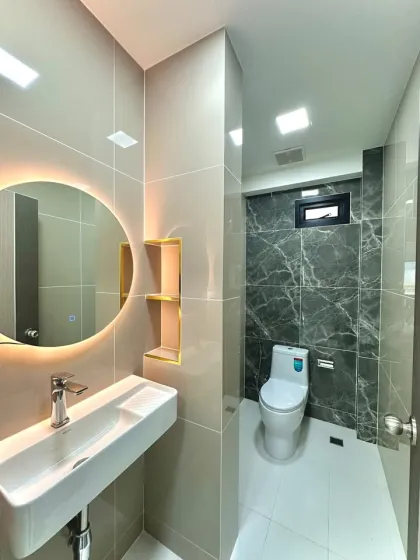 3-Schlafzimmer-Villa mit 5 Badezimmern und eigenem Pool in Thalang