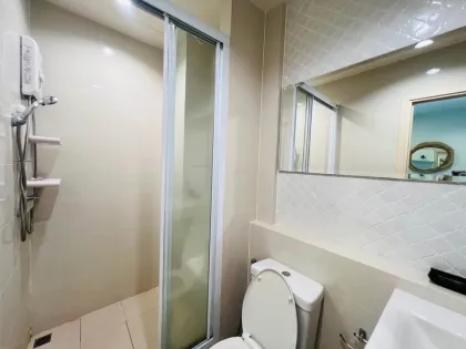 Apartamento de 1 dormitorio con vista a la piscina en The Base Downtown Phuket