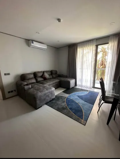 Appartement spacieux de 2 chambres en pleine propriété à Bang Tao