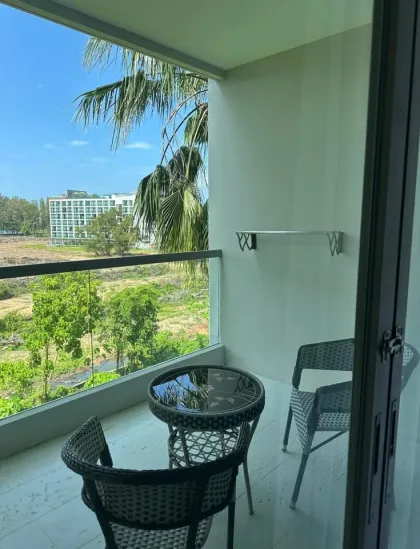 Appartement spacieux de 2 chambres en pleine propriété à Bang Tao