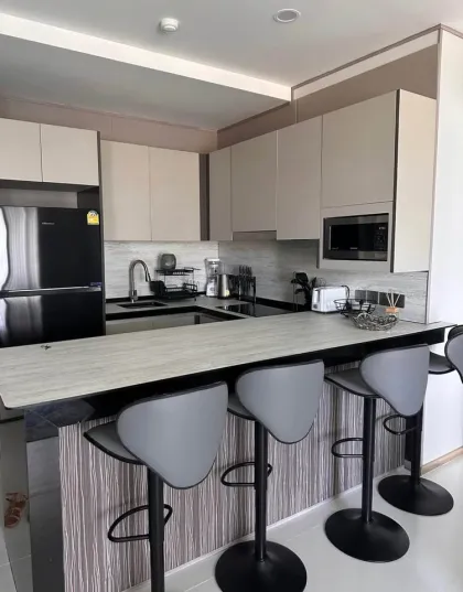 Appartement spacieux de 2 chambres en pleine propriété à Bang Tao
