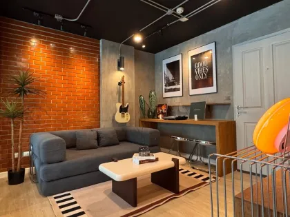 สตูดิโอโมเดิร์นวิวสระว่ายน้ำที่ Dcondo Creek, กะทู้