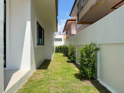 Phanason Thep Anusorn村4卧5卫别墅，Kamala区