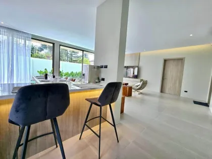 Современная минималистичная вилла с 6 спальнями и бассейном в Land&House Park, Пхукет Таун