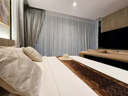 Современная минималистичная вилла с 6 спальнями и бассейном в Land&House Park, Пхукет Таун