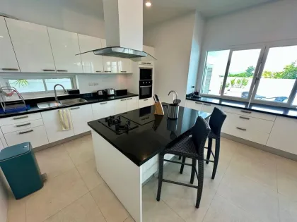 Villa de luxe 4 chambres à Baan Chalong Residences