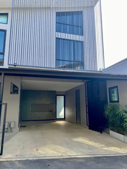 Villa Harmony 2 con 4 Habitaciones y Piscina Privada en Bang Tao