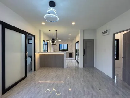 Großzügiges 3-Schlafzimmer-Haus zum Verkauf in Bang Tao, Phuket