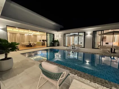 Villa nueva de lujo de 5 dormitorios en Pasak 3, Bangtao