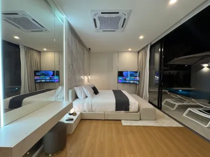 Villa nueva de lujo de 5 dormitorios en Pasak 3, Bangtao