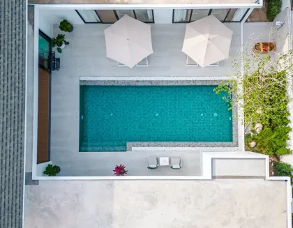 Villa nueva de lujo de 5 dormitorios en Pasak 3, Bangtao