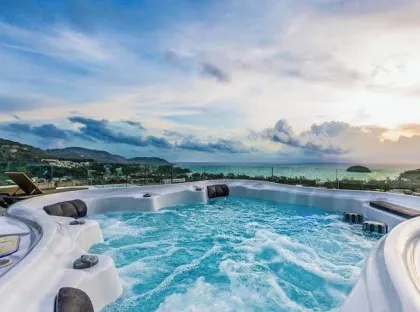 153 qm Penthouse mit Meerblick und Hotel-Lizenz in Kata