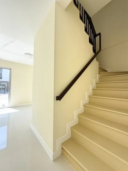 Casa adosada de 3 habitaciones y 2 baños en Thalang, Phuket