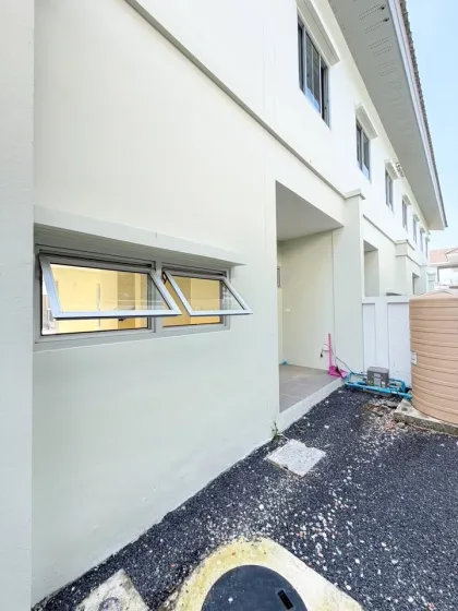 Casa adosada de 3 habitaciones y 2 baños en Thalang, Phuket